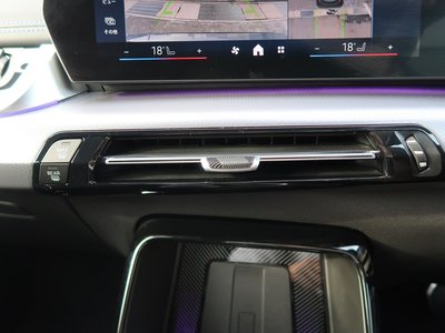 2024 BMW X1 thumbnail 27