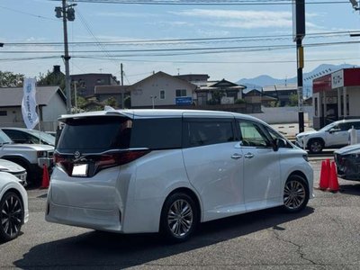 2023 Toyota ALPHARD — фото 10