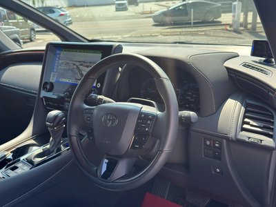 2023 Toyota ALPHARD — фото 12