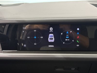 2025 Porsche CAYENNE thumbnail 17