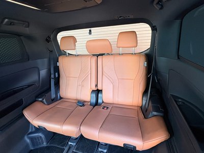 صورة 40 لـ 2024 Toyota VELLFIRE