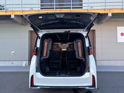 صورة 51 لـ 2024 Toyota VELLFIRE
