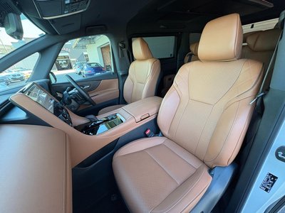 صورة 32 لـ 2024 Toyota VELLFIRE