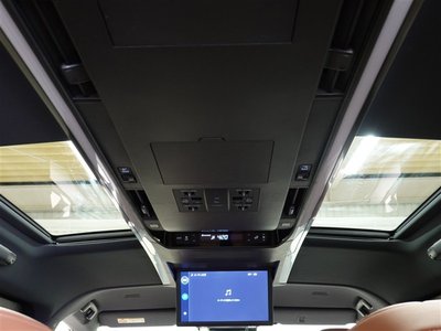 صورة 35 لـ 2023 Toyota VELLFIRE
