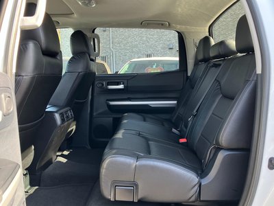 2014 Toyota TUNDRA thumbnail 28