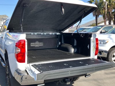 2014 Toyota TUNDRA thumbnail 19