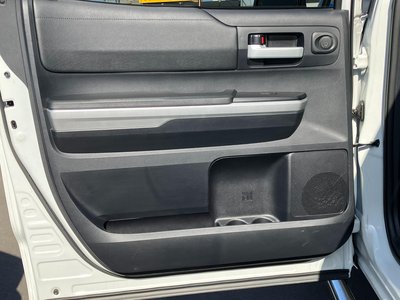 2014 Toyota TUNDRA thumbnail 53