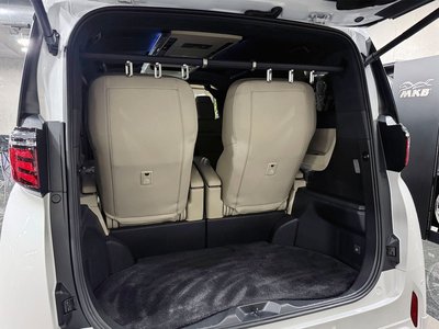 2025 Toyota ALPHARD — фото 18