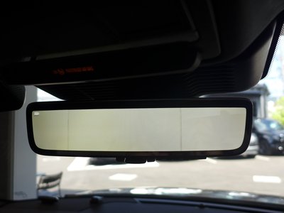 صورة 13 لـ 2025 LAND Rover RANGE ROVER EVOQUE
