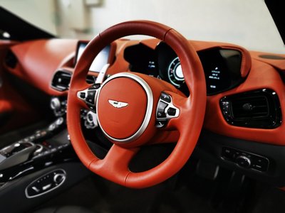 2024 Aston Martin VANTAGE — фото 23