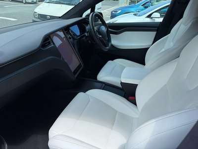 2019 Tesla MODEL X thumbnail 28