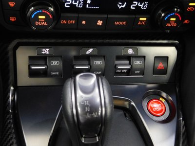 2017 Nissan GT-R 缩略图 9