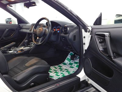 2017 Nissan GT-R 缩略图 21