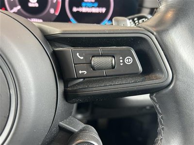 2024 Porsche CAYENNE photo 11