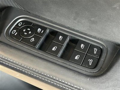 2024 Porsche CAYENNE thumbnail 48