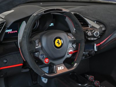 صورة 2 لـ 2019 Ferrari 488 PISTA