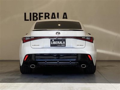صورة 41 لـ 2021 Lexus IS