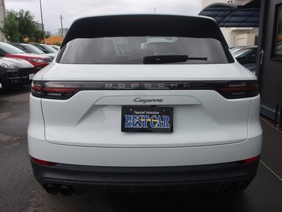 2022 Porsche CAYENNE thumbnail 18