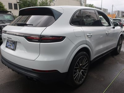 2022 Porsche CAYENNE photo 14