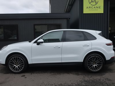 2022 Porsche CAYENNE photo 13