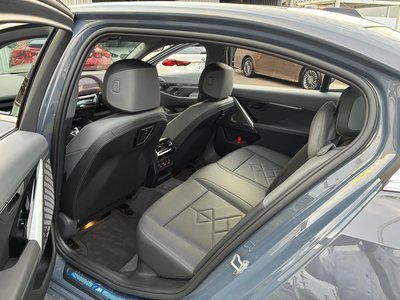 2026 BMW 5 SERIES 照片 16