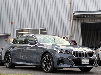 2026 BMW 5 SERIES 照片 3