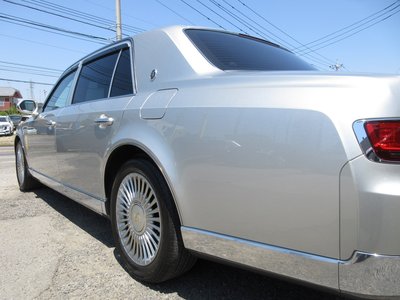 صورة مصغرة 31 لـ 2019 Toyota CENTURY