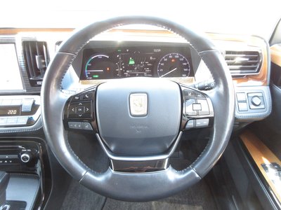 صورة مصغرة 41 لـ 2019 Toyota CENTURY