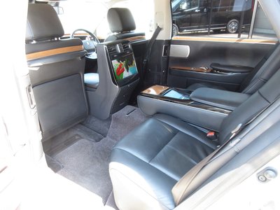 صورة مصغرة 59 لـ 2019 Toyota CENTURY