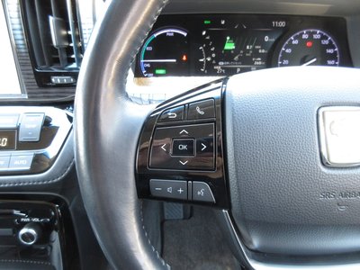 صورة مصغرة 42 لـ 2019 Toyota CENTURY