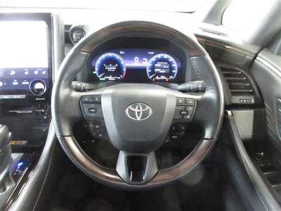 صورة 13 لـ 2024 Toyota ALPHARD