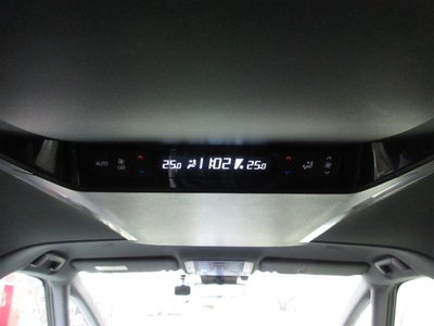 صورة 24 لـ 2024 Toyota ALPHARD