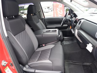 2017 Toyota TUNDRA thumbnail 47