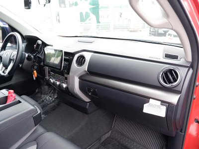 2017 Toyota TUNDRA thumbnail 48