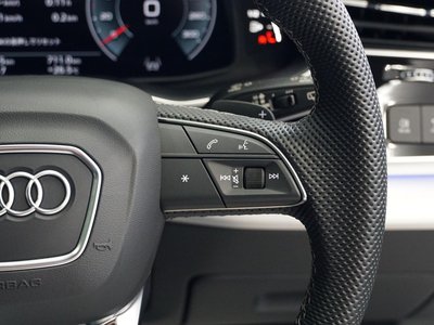 2025 AUDI Q8 photo 13