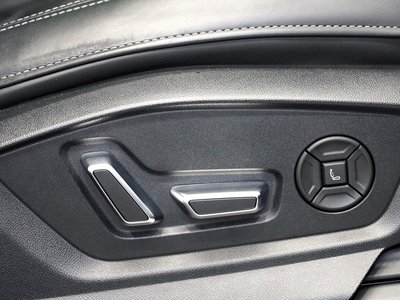 2025 AUDI Q8 thumbnail 28