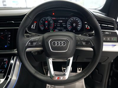 2025 AUDI Q8 photo 11