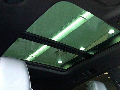 2025 AUDI Q8 thumbnail 31