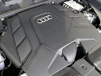 2025 AUDI Q8 thumbnail 38