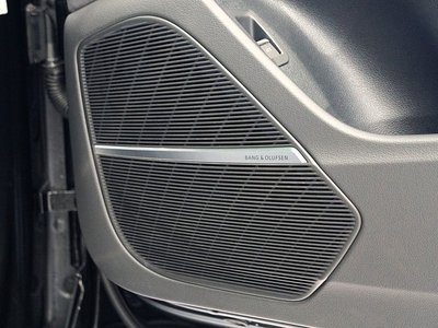 2025 AUDI Q8 thumbnail 34