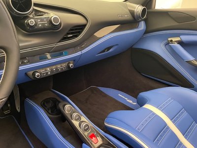 صورة 11 لـ 2021 Ferrari F8 SPIDER