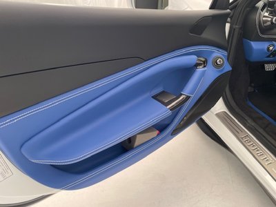 صورة 10 لـ 2021 Ferrari F8 SPIDER