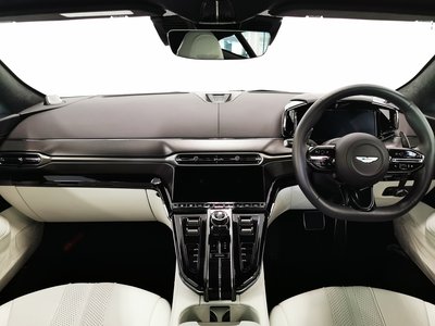 2025 Aston Martin VANTAGE 缩略图 4