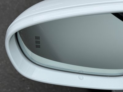 2022 Porsche TAYCAN thumbnail 32