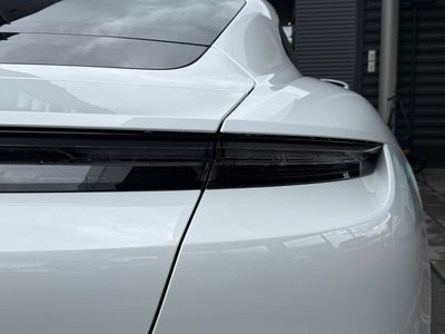 2022 Porsche TAYCAN thumbnail 37