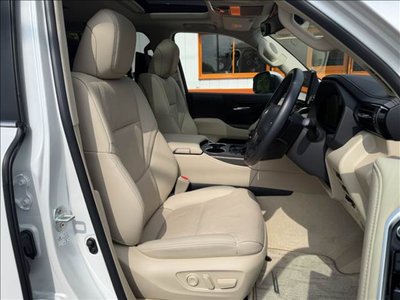 2025 Toyota LAND CRUISER 300 缩略图 9