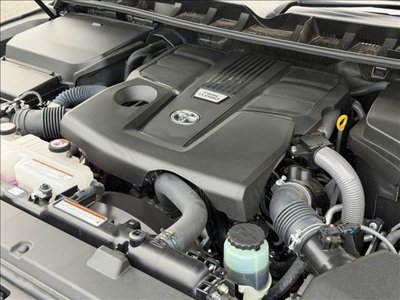 2025 Toyota LAND CRUISER 300 缩略图 20