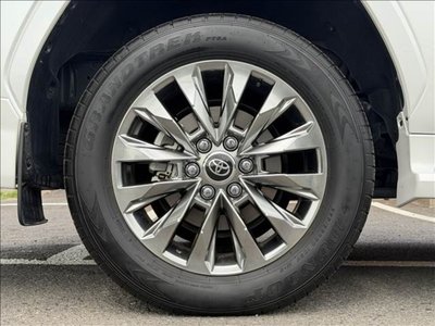 2025 Toyota LAND CRUISER 300 缩略图 38
