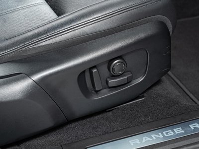 2024 LAND Rover RANGE ROVER EVOQUE thumbnail 32