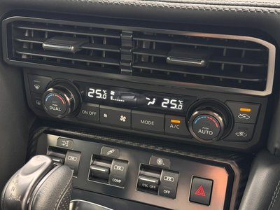 2017 Nissan GT-R 照片 15